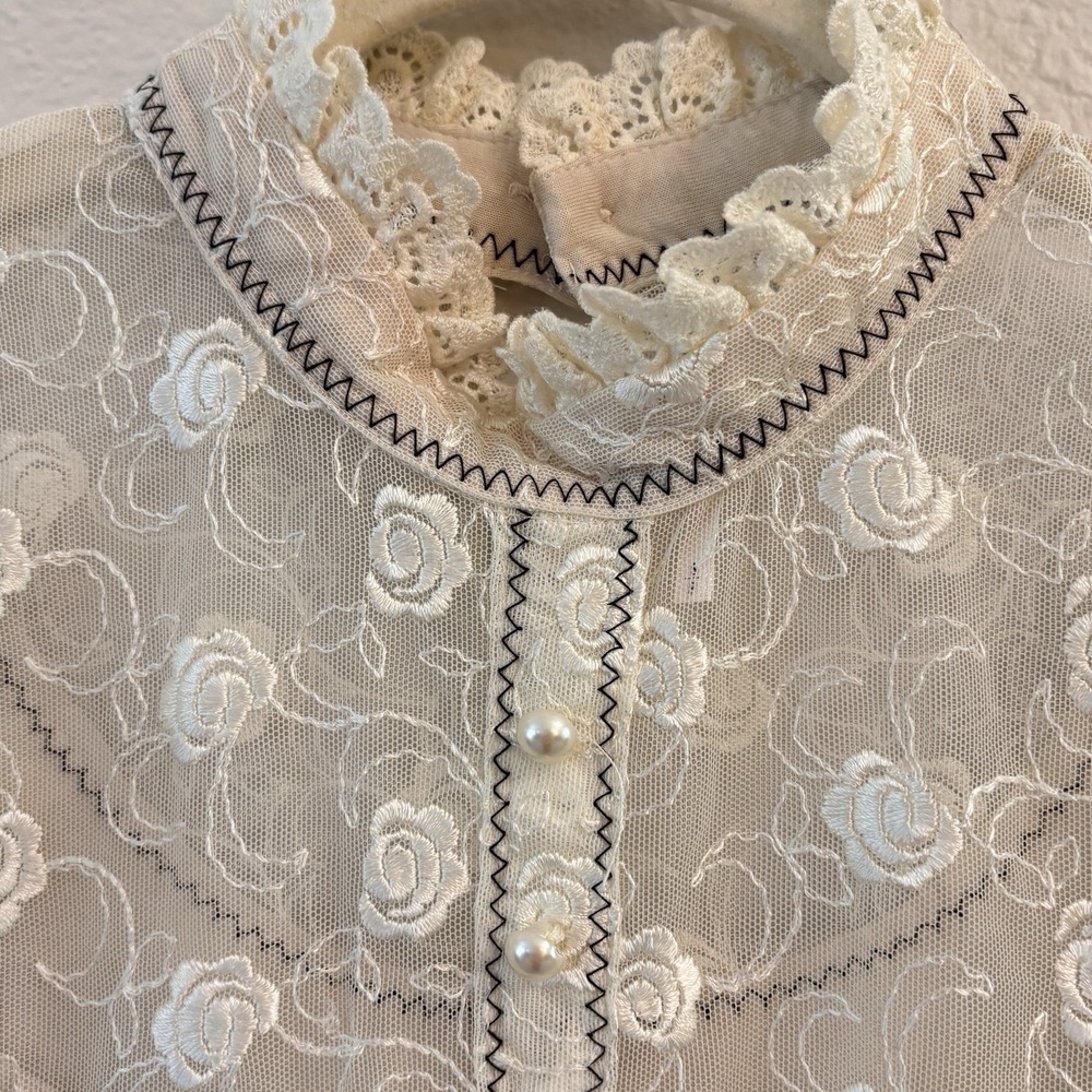 Free People 2007 Lace Yoke Tunic Top Size S Boho Romantic Victorian Lace NEW - Picture 8 of 12